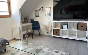 Magnifique Logement Au Pied Du Chateau